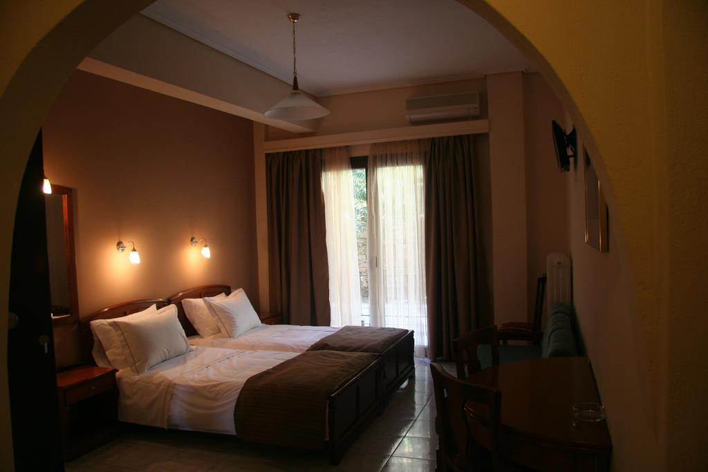 Villa C & C Delphi Bagian luar foto