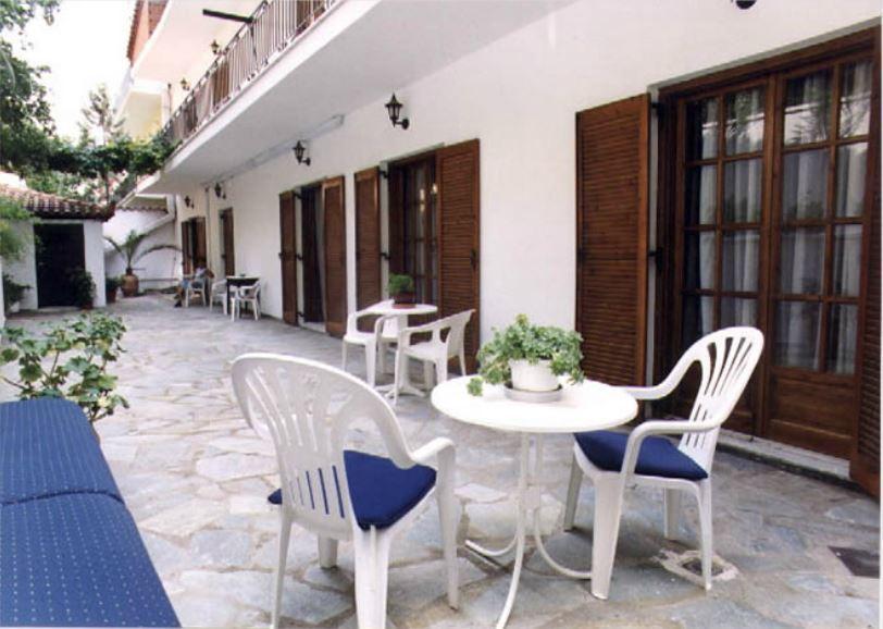 Villa C & C Delphi Bagian luar foto